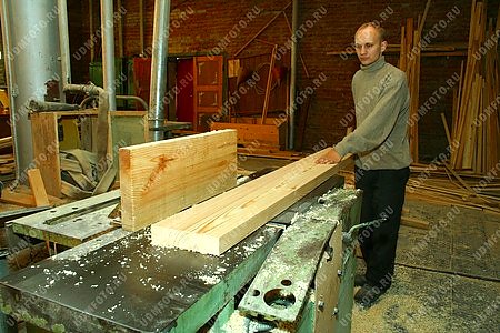 производство,деревообрабатывающая промышленность,древесина,рабочий