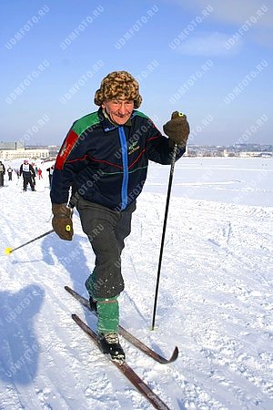 Лыжня России 2006,спорт,лыжи,пенсионер,старики,здоровье,мужчина