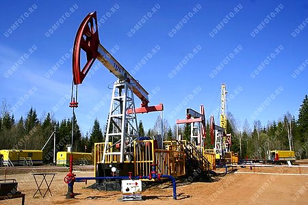 нефть,качалка,добыча нефти,нефтяная,нефтедобывающая промышленность
