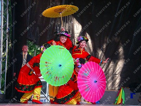 китайцы,национальность,танец,зонт