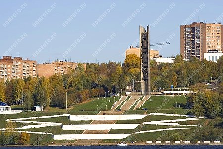 город Ижевск,стелла,памятник,лыжи Кулаковой,монумент Дружбы народов,достопримечательность