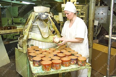 пасхальный кулич,хлебозавод 5,производство,пищевая промышленность,рабочий