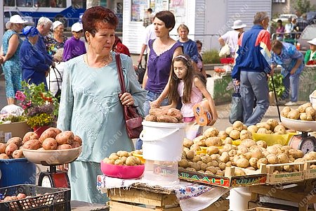 рынок,базар,торговля,урожай,картофель,женщина