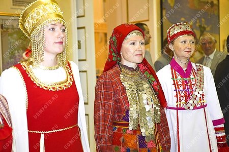 сабантуй 2010 год,дом дружбы народов,национальность,костюм,удмурты,татары,марийцы