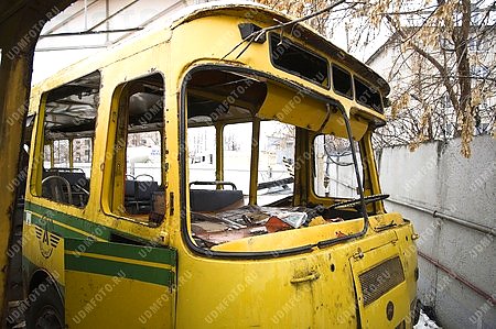 старый автобус,общественный транспорт,утиль,утилизация,свалка