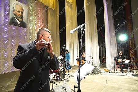 ансамбль барочной музыки,Neapolis ensemble,Италия,Неаполь,музыкальный фестиваль,на родине Чайковского,2011,культура,музыкант