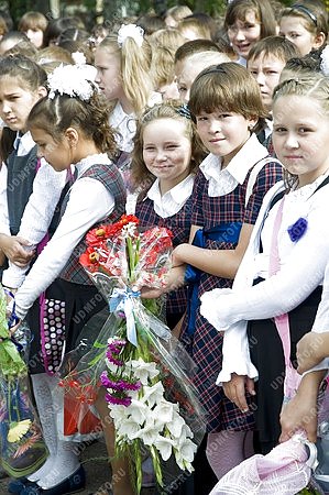 гимназия Кузебая Герда,цветы,цветок,букет,дети,1 сентября